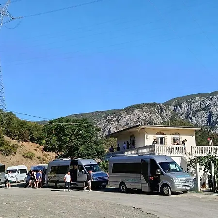 Antoni & Cafe Lekaj